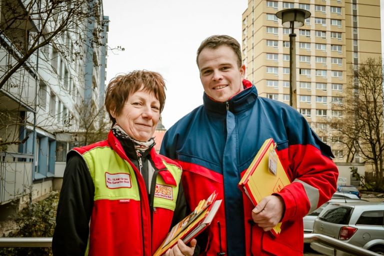 Mitarbeiter sind derzeit in der Stadt unterwegs Mitarbeiter sind derzeit in der Stadt unterwegs